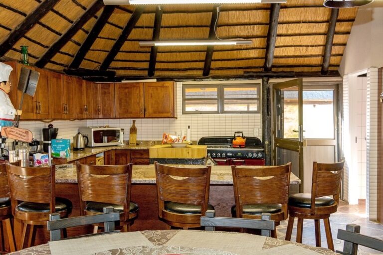 southern Namibia accommodation – open-plan self-catering kitchen