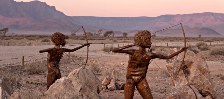Desert Quiver Camp – sculptures overlooking the desert