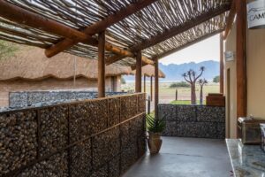Sesriem desert camp – shaded reception walkway