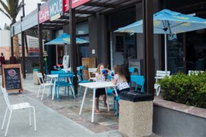 Strand Hotel Swakopmund – outdoor deli tables on the promenade