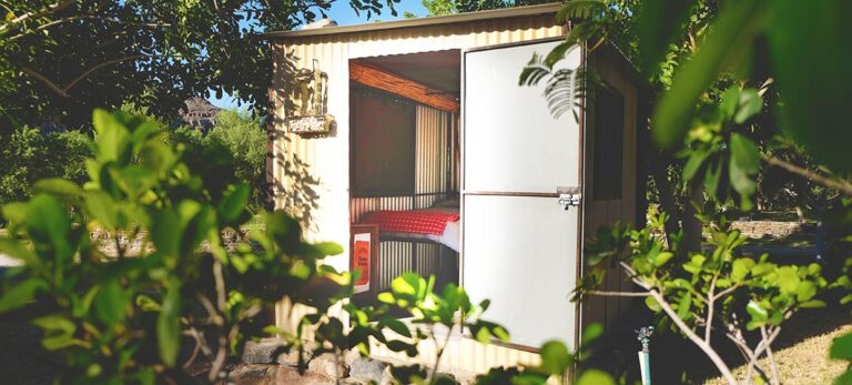 Orange River camp – upcycled shack exterior in the garden
