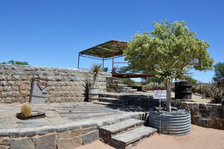 Lithops lodge Namibia – stone terrace and outdoor fireplace
