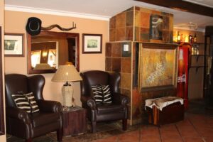 Bagatelle Kalahari – fireside sitting room
