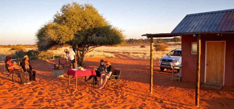 Kalahari lodge near Mariental – sundowner stop beside campsite