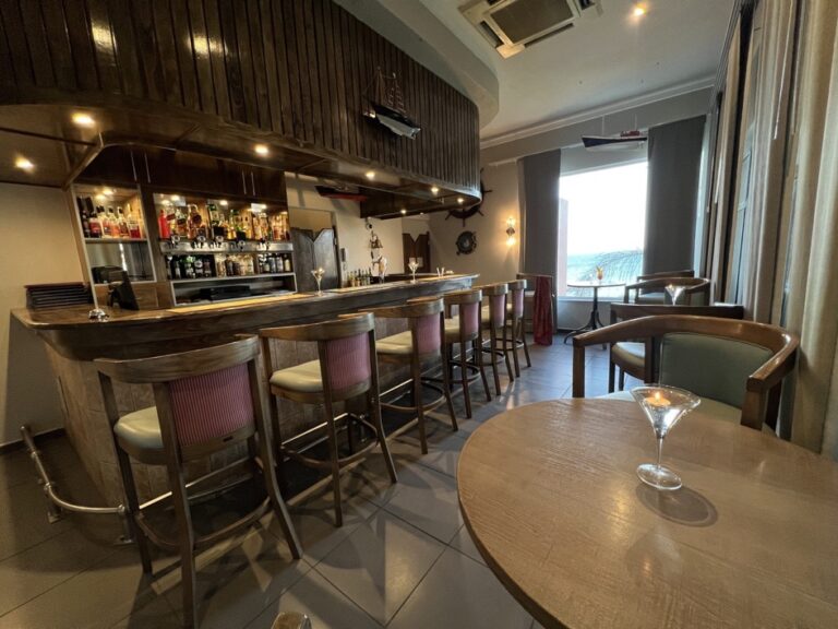 Lüderitz Nest Hotel – Crayfish Bar overlooking the coast