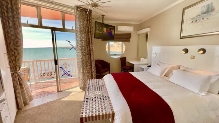 Lüderitz Nest Hotel – sea-view double room with balcony