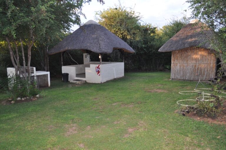 Divundu river lodge – grassed campsite with private facilities