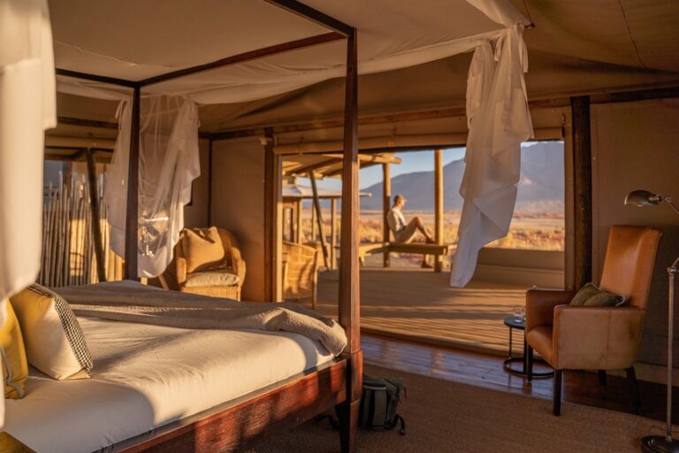 NamibRand accommodation – tented room facing the mountains