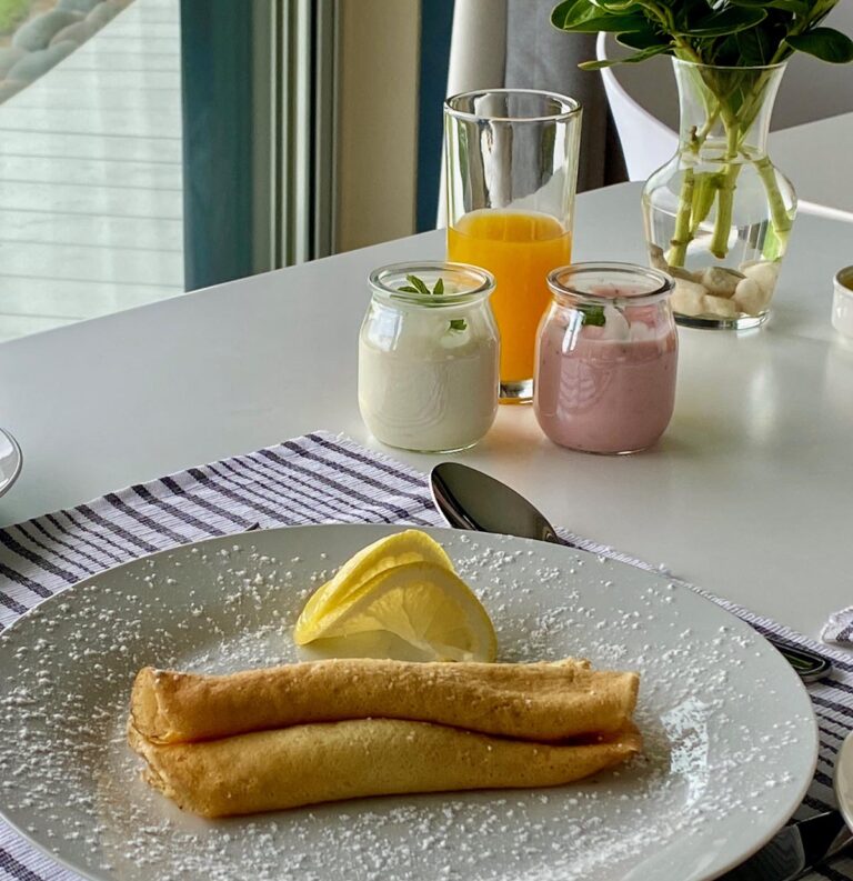 @ The Sea Boutique Guesthouse – hot breakfast with fruit and juice