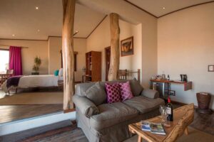 Desert Breeze accommodation – bedroom sitting area