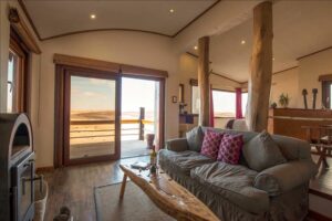 Desert Breeze accommodation – private dune-view lounge