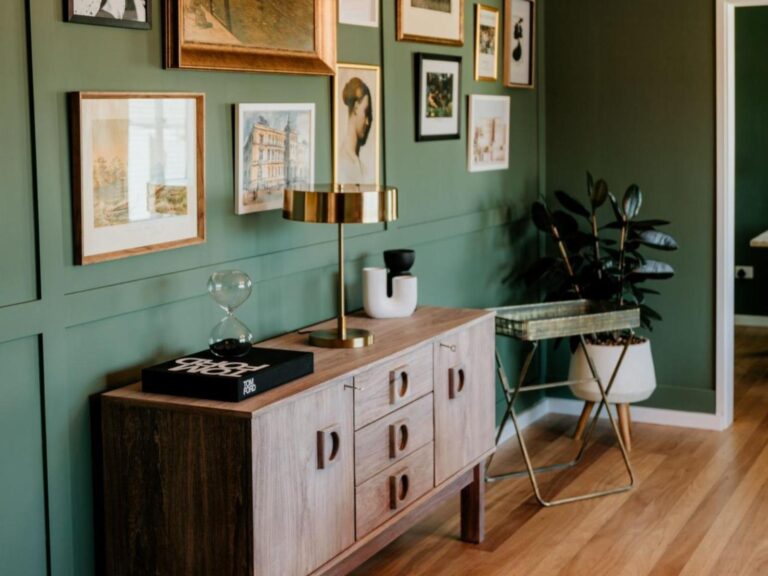 The Fritz Collection – green dining room