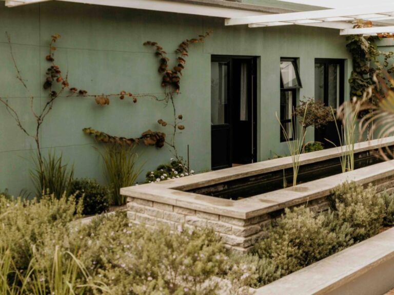 The Fritz Collection – guesthouse walkway