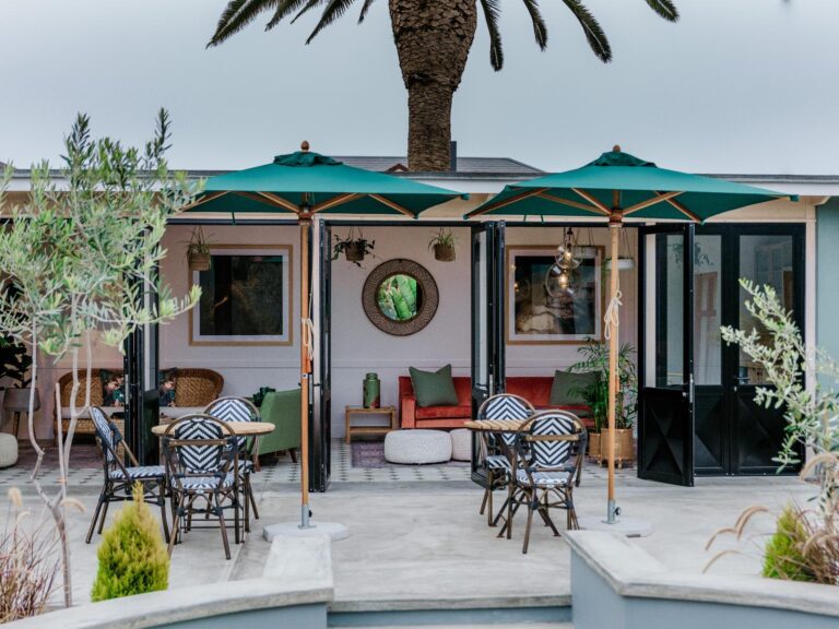 The Fritz Collection – courtyard dining
