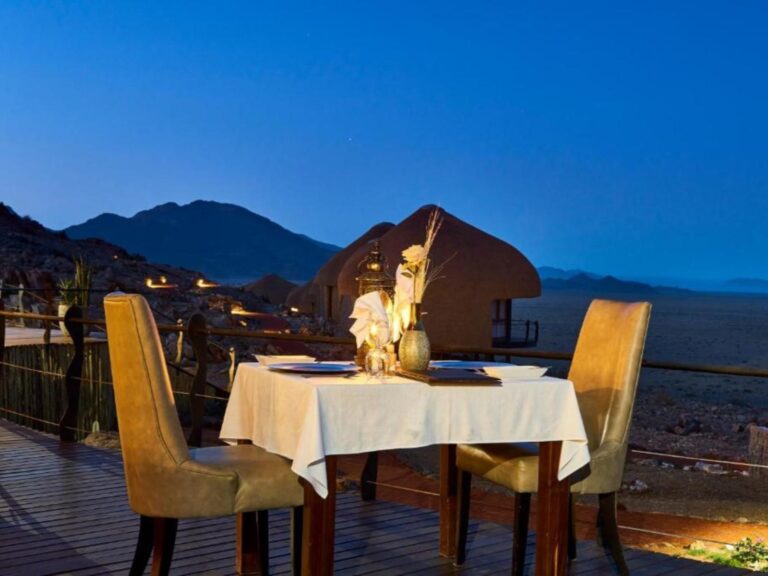 Desert Hills Lodge – private desert dinner