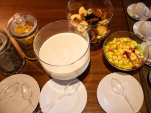 Desert Hills Lodge – breakfast buffet