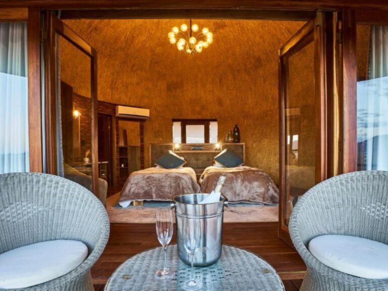 Desert Hills Lodge – private terrace