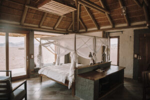 Desert Homestead Lodge – mosquito-netted bedroom