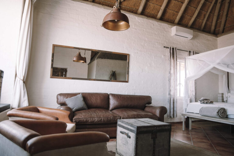 Desert Homestead Lodge – bedroom lounge