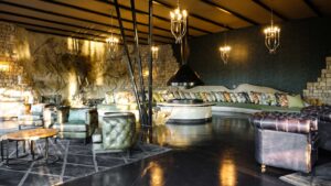 Etosha Oberland Lodge – lounge with savannah views