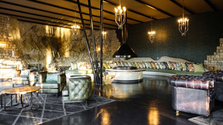 Etosha Oberland Lodge – lounge with savannah views