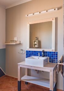 En-suite shower room at Canyon Roadhouse accommodation