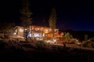 Desert Horse Inn illuminated in the evening
