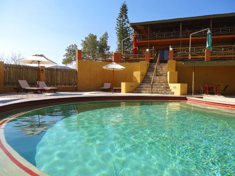 Swimming pool at Desert Horse Inn accommodation