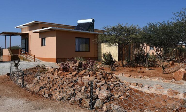 Cheetah View Lodge suite near Otjiwarongo