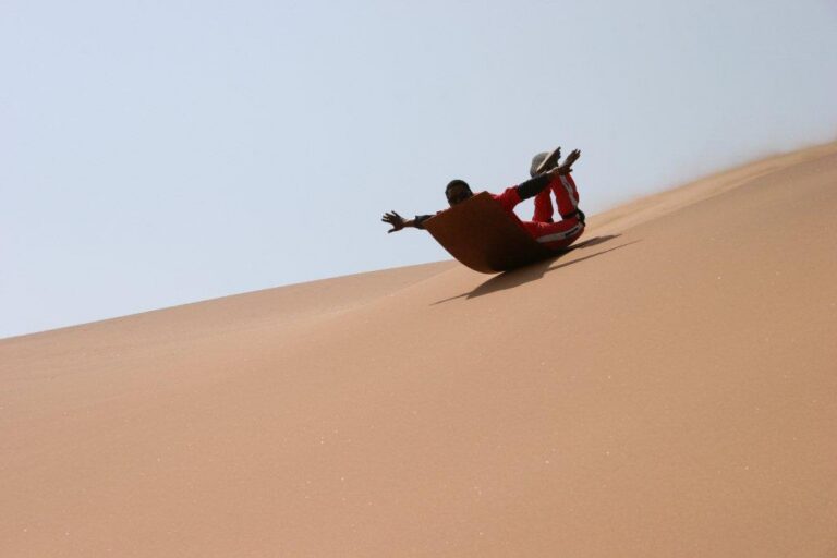 Sandboarding – gallery image 1