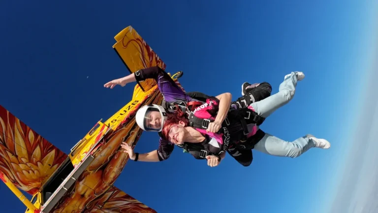 Tandem Skydiving – gallery image 9