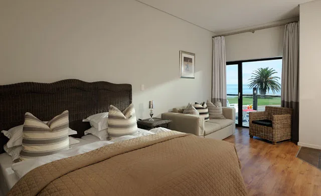 Twin beds and window overlooking the lagoon